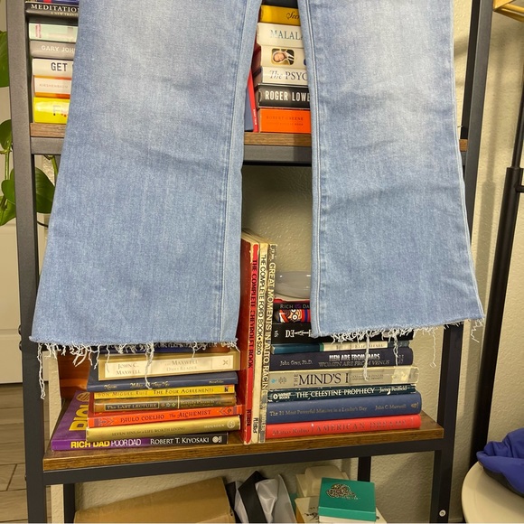 Paige Genevieve Sky Touch Distressed  - Size 26 - NWOT - Raw Hem RN#27002 - Picture 2 of 12